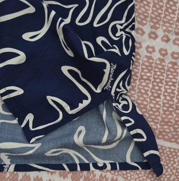 Manuheali'i Top - Picture 7 of 8